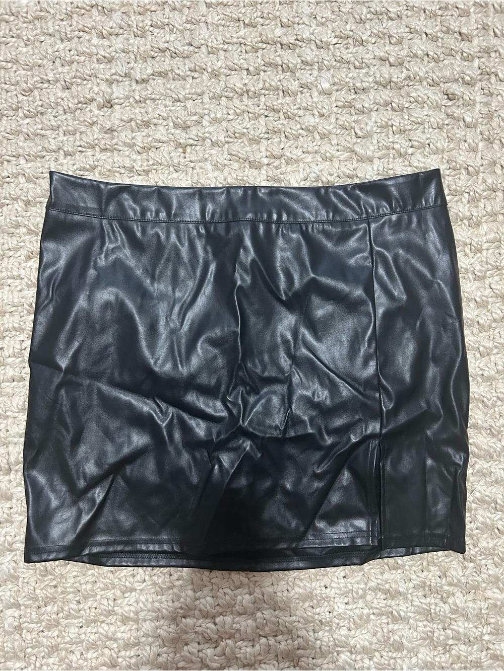 SHEIN Black Faux Leather Mini Skirt